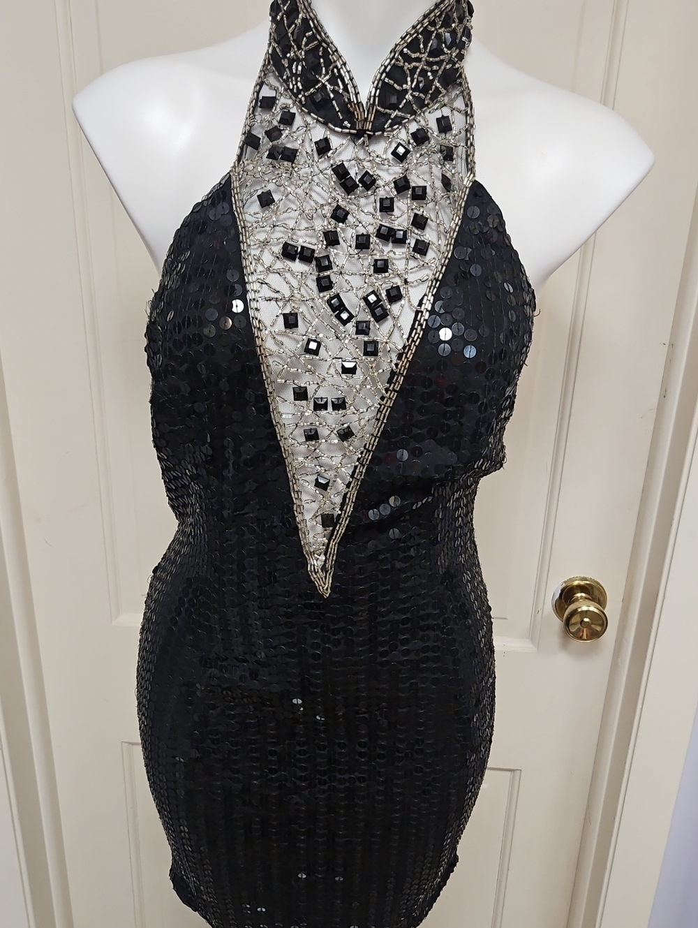 1980s disco body con, sequin, beautiful, sexy, black Dress